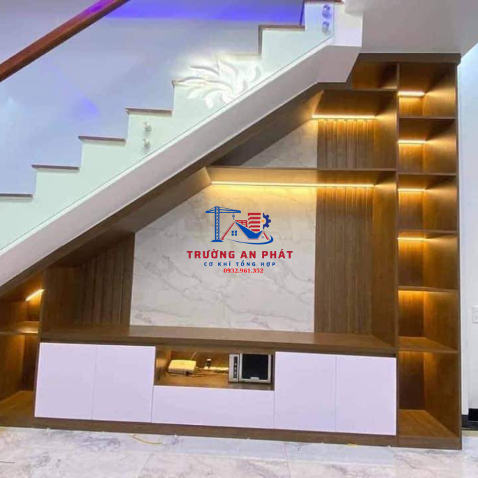 thi công cầu thang kính uy tín, trọn gói tại Bình Tân