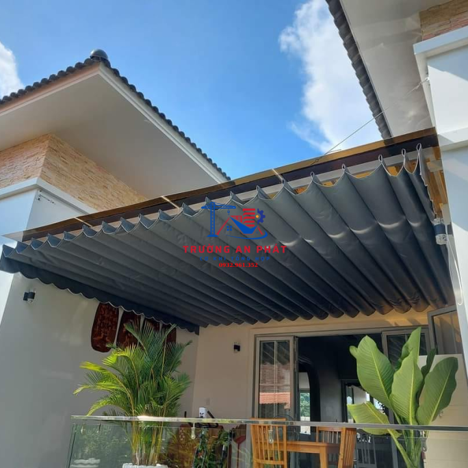 Mái hiên mái xếp lan can nhà phố